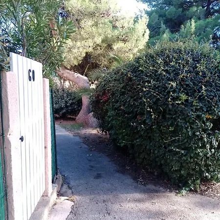 Chez Ulysse 拉隆德莱丝莫里斯